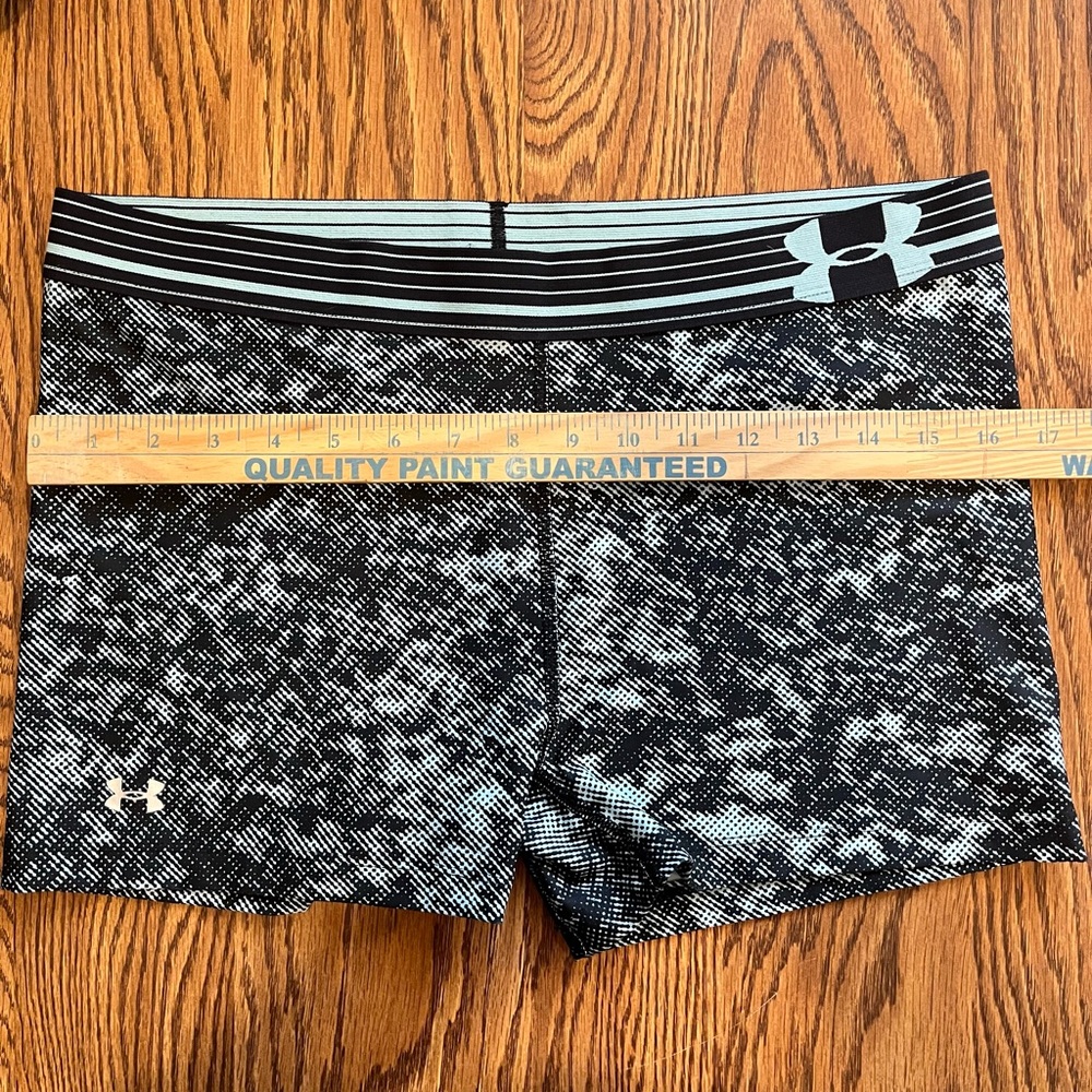 Under Armour Women's Black and White Athletic Shorts
